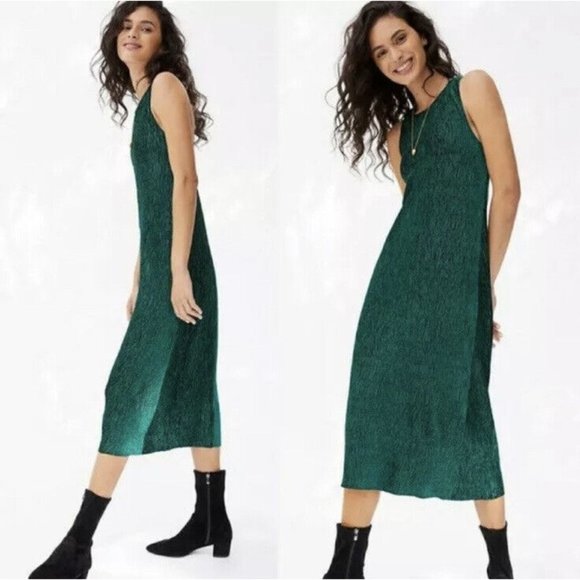 Anthropologie Maeve Adrienne Twist Back Velvet Midi dress Green Medium New NWT - Picture 1 of 5